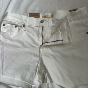 Levi's Classic White Mid-Length Shorts
